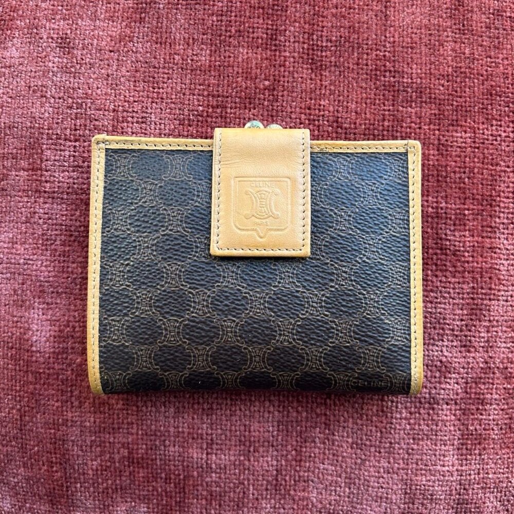 CELINE Macadam Kiss Lock Compact Wallet Brown Tan  💼